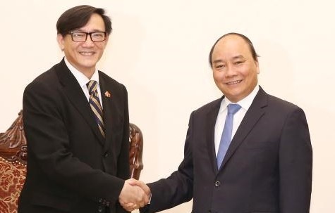 นายกรัฐมนตรี เหงวียนซวนฟุก ให้การต้อนรับเอกอัครราชทูตมาเลเซียและเอกอัครราชทูตไทยประจำเวียดนาม